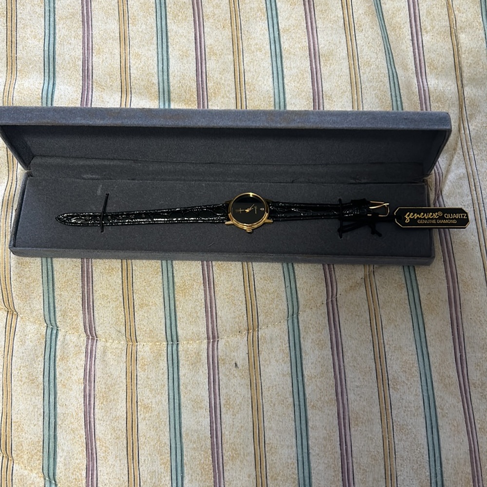 Genevex genuine leather watch